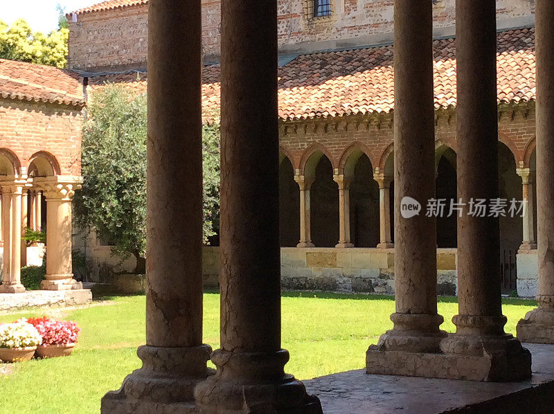 意大利维罗纳:圣芝诺修道院/修道院
